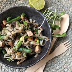 Super Lunch w 15 Minut! Makaron Ryżowy z Pieczarkami, Tofu i Fasolką!